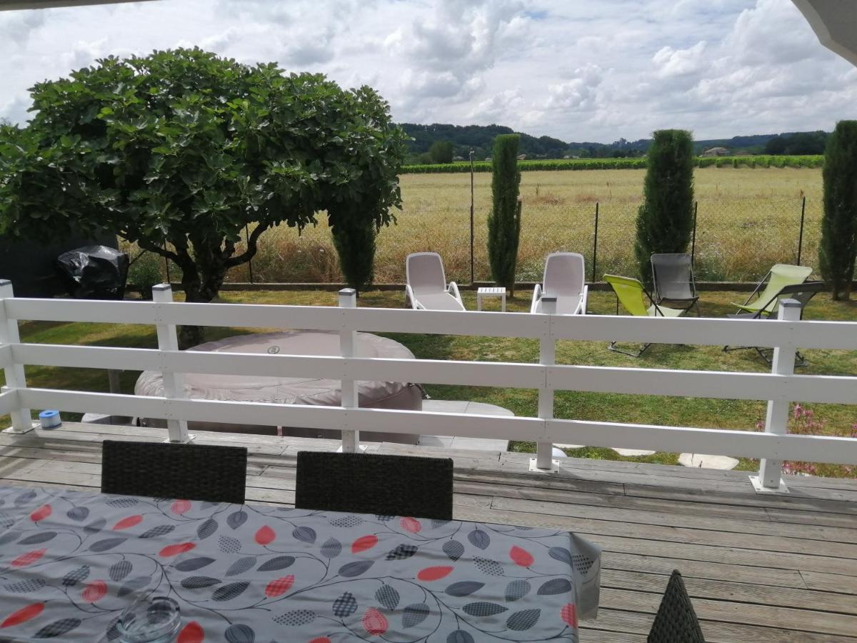 La Riviere Villa Pujols  Exterior photo
